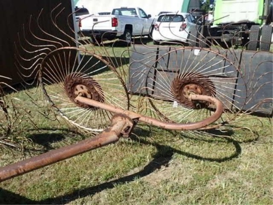 3 Pt Hitch 4 Wheel Side Delivery Rake