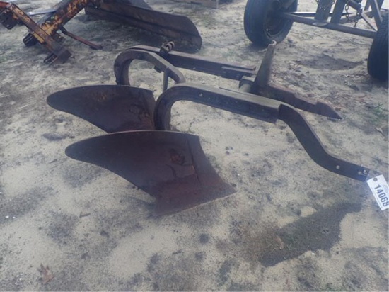 Fast Hitch IH 2  Bottom Plow