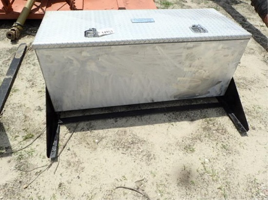 SemiTruck Diamond Plate Toolbox