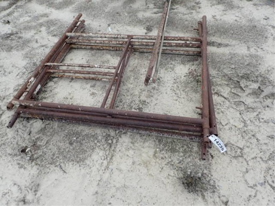 (4) Scaffolding Frames