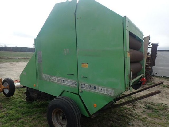 Deutz Allis Round Baler