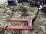 Raymond Pallet Jack