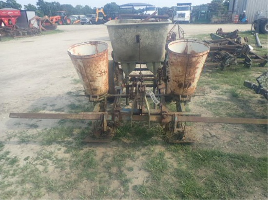 Ford 309 - 2 Row Planter with Fertilizer