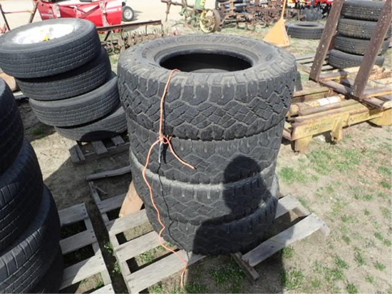 (4)- 285/75-18 Tires