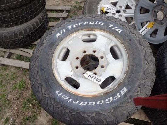 (2) 265/70-17 Tires and Rims