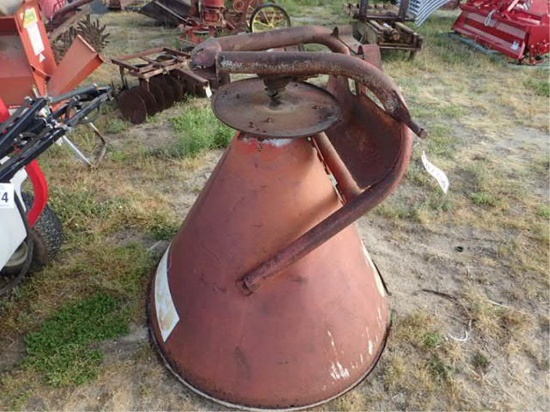 Cosmo Spreader with 3 Point Hitch