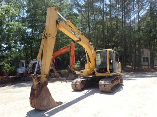 John Deere 120 Excavator w/ 24" GP Bucket