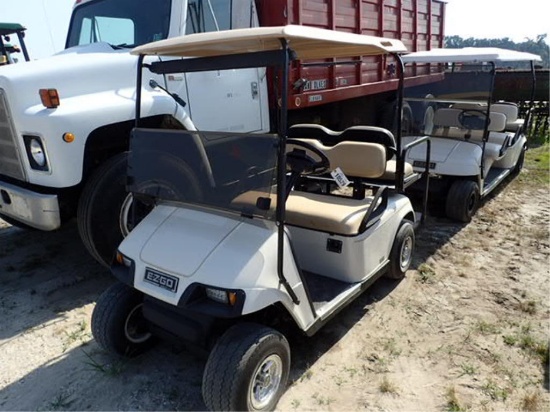 EZ-Go Golf Cart 4 Seater w/ Charger