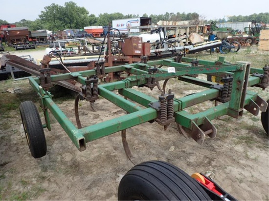 10 Shank John Deere Chisel Plow