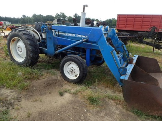 Ford 3000 Tractor with Front End Loader and Bucket