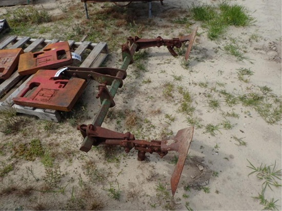 1 Row Cultivator w/ 3 Point Hitch