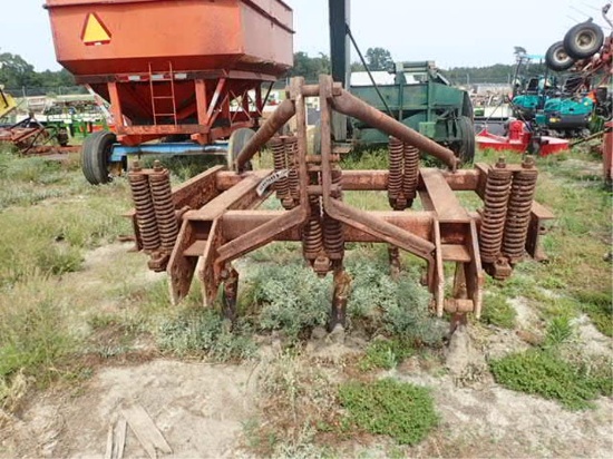 5 Shank Chisel Plow