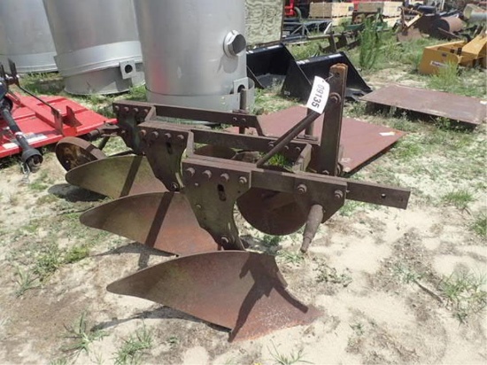 John Deere 3 Bottom Plow w/ 3 Point Hitch