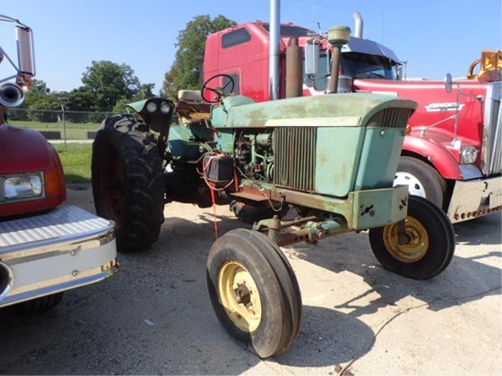John Deere 3020 Tractor