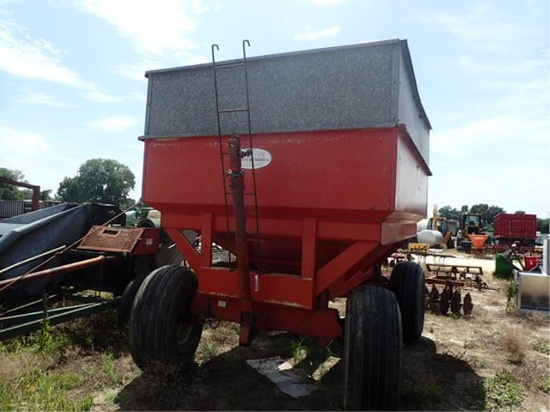 Ficklin Model 400 Gravity Wagon