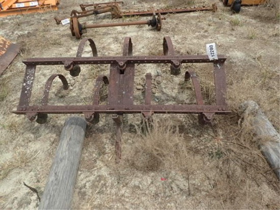 Fast Hitch Field Cultivator