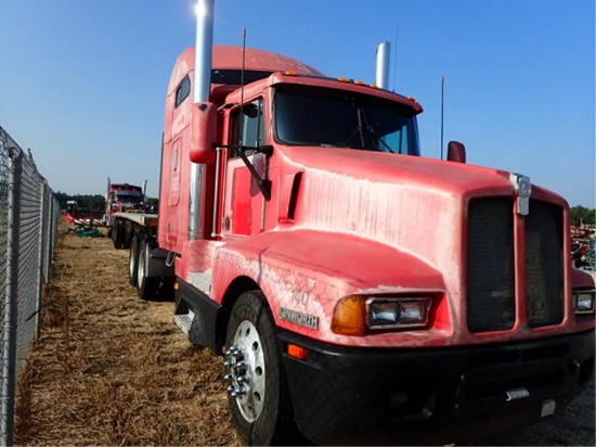 1994 Kenworth T600 with Sleeper