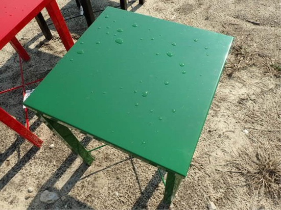 18" x 18" Green Metal table