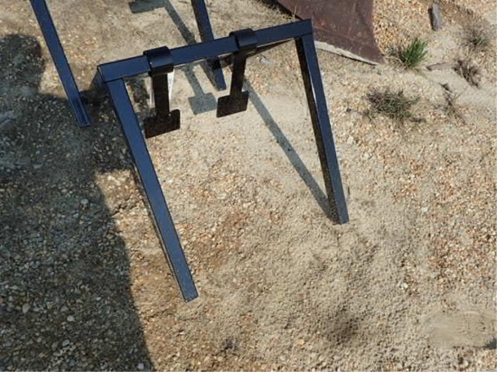 Black Metal Target Stand w/ 2 Targets