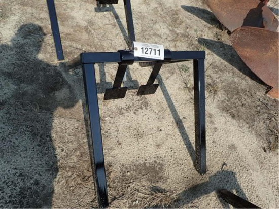 Black Metal Target Stand w/ 2 Targets