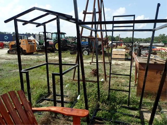Deer Stand - Base w/ Ladder and Top - Metal
