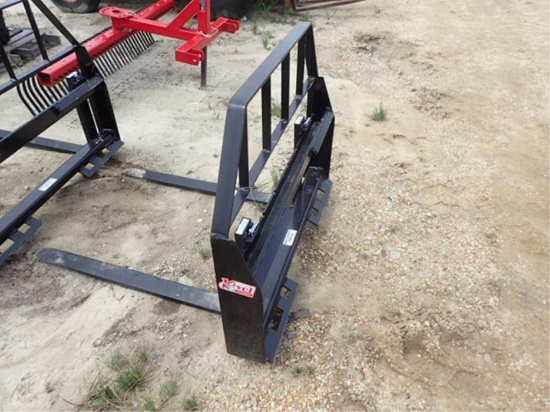 42" 2000# Pallet Fork Attachment