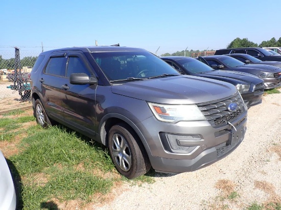 2016 Ford Explorer - AWD