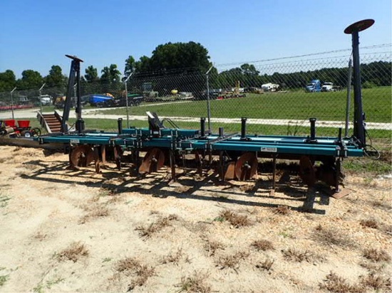 Buckeye 3 Row Bedder with Plastic - 3 Point Hitch