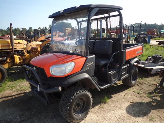 Kubota RTVX900 Diesel, Canopy, 4WD