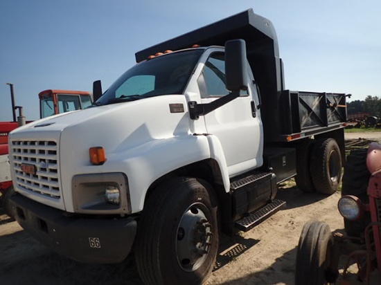 2004 GMC 6500 with 10' Dump Body