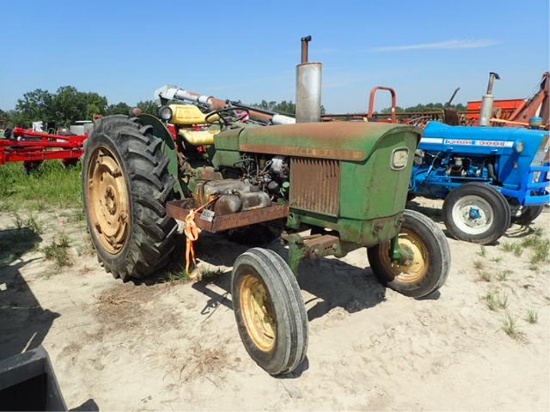John Deere 1020 Tractor