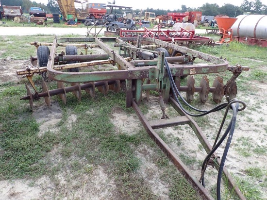 John Deere 210, 12ft 32 Blade Disc