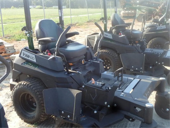YXR410 Zero Turn Mower