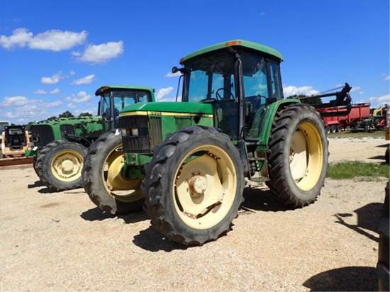 John Deere 6405 Tractor 4WD - Cab