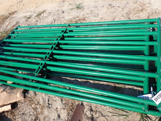 Green Metal 10ft Gate w/ Hardware