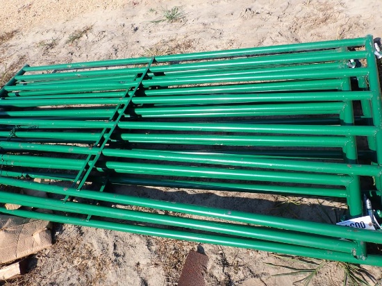 Green Metal 10ft Gate w/ Hardware
