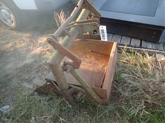 Dirt Scoop with 3 Point Hitch