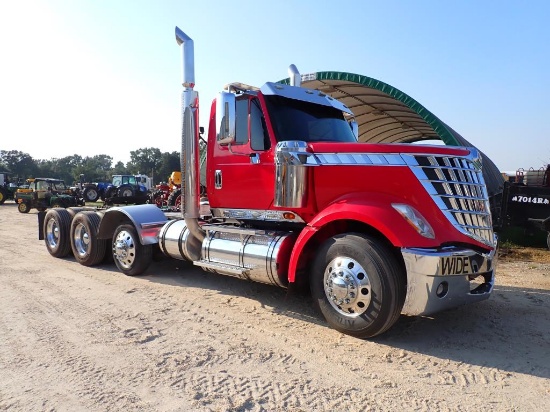 2010 International Lonestar Day Cab Tractor