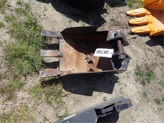12" Mini Excavator Bucket - NEW but Weathered