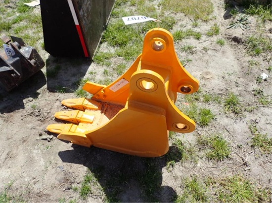 NEW - CAT 305 - 12" Excavator Bucket
