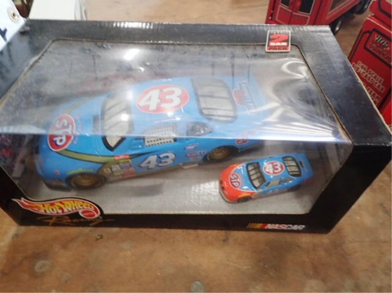 Hotwheels #43 Race Car in Box