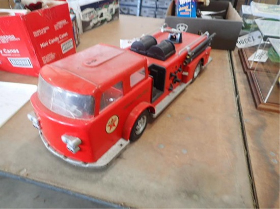 Texaco Metal Fire Truck Pumper