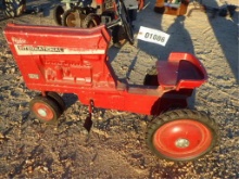 International 1026 Pedal Tractor