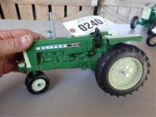 Oliver 1600 Tractor
