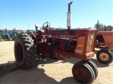 Farmall 706 Tractor