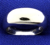Modern 18k White Gold Ring