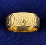 Famor Designer Overlapping Circle Design Wedding Band Ring In 14k Yellow Gold