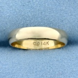 Wedding Band Ring In 14k Yellow Gold