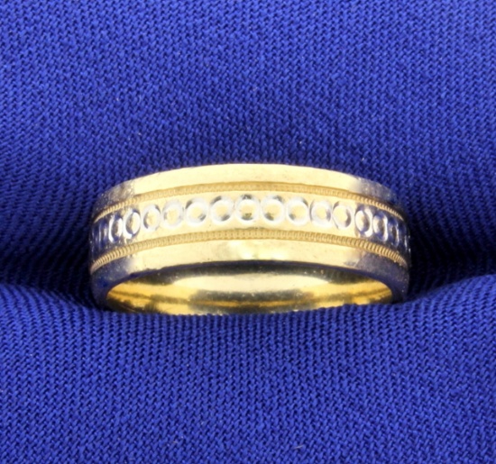 Unique Connected Circle And Beaded Edge Gold Wedding Band Ring