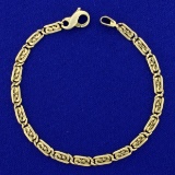 Designer Link Bracelet In 18k Yellow Gold